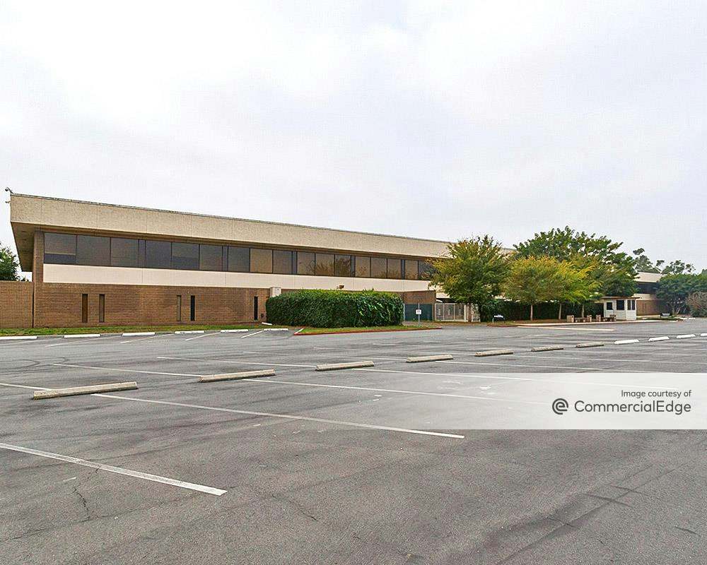 Katella Office Campus Building B 3131 Katella Avenue Los Alamitos 
